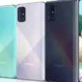 Harga Samsung Galaxy A71 Terbaru, OS Android 10 One UI 2.1 dengan Layar Infinity O Super AMOLED Plus