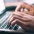 Tips Membuat CV Lamaran Kerja yang Benar dan Menarik agar Dilirik HRD