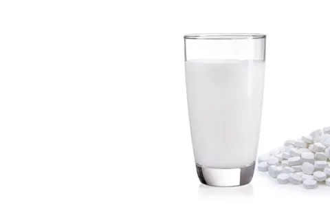 Ketahui Beragam Fakta di Balik Minum Susu Setelah Minum Obat