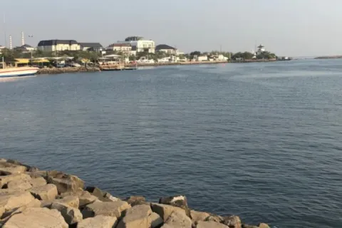Kegiatan Olahraga Seru Akhir Pekan di Pagi Hari Kawasan Pantai Ancol