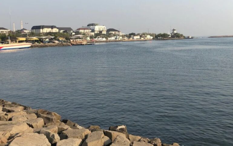 Kegiatan Olahraga Seru Akhir Pekan di Pagi Hari Kawasan Pantai Ancol