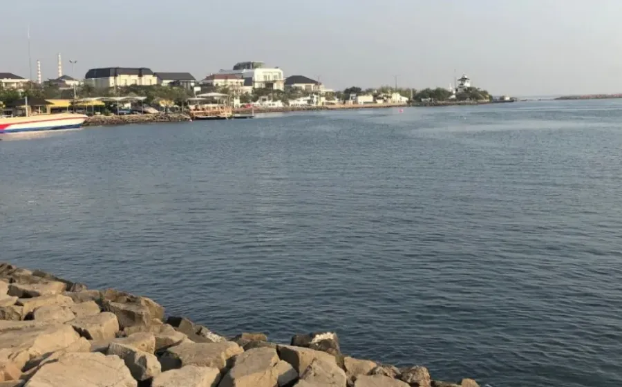 Kegiatan Olahraga Seru Akhir Pekan di Pagi Hari Kawasan Pantai Ancol