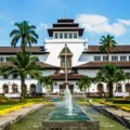 Lokasi Wisata di Bandung dengan Arsitektur Zaman Old, Masih Keren Buat Foto