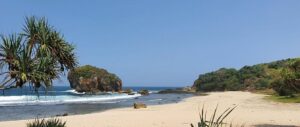 Destinasi Wisata Pantai di Gunung Kidul yang Hits, Populer dan Ramai Dikunjungi