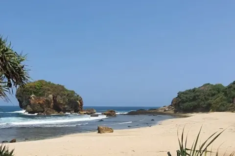 Destinasi Wisata Pantai di Gunung Kidul yang Hits, Populer dan Ramai Dikunjungi