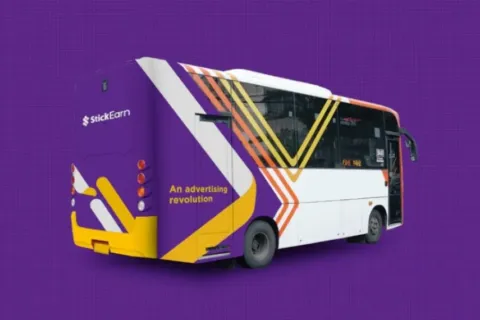Dongkrak Branding Produk Anda Bersama Bus Advertising StickEarn