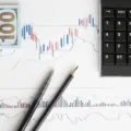 Panduan cara menyusun rencana keuangan usaha untuk menjaga arus kas bisnis