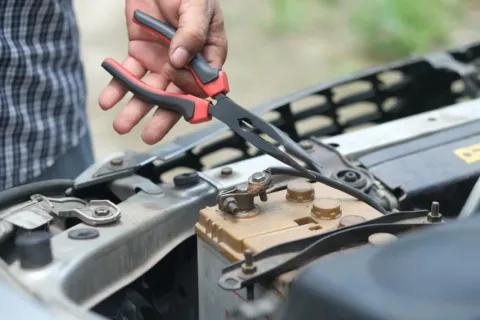 Cara merawat aki motor agar awet dan tidak cepat tekor