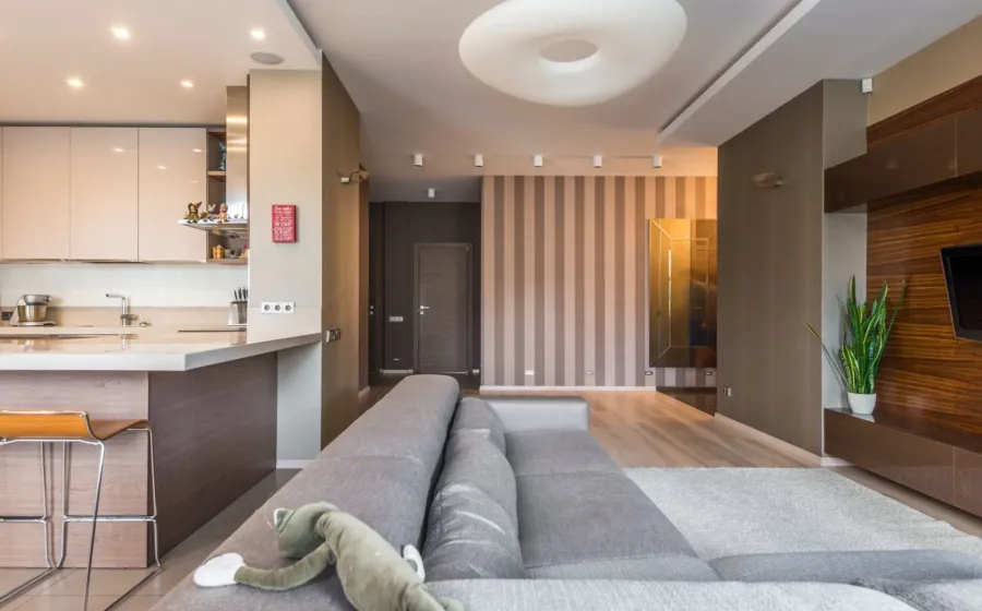 Tips memilih wallpaper dinding rumah dengan motif minimalis untuk interior ruangan estetik